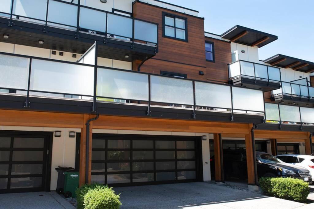 Cedar Hill Sunlit Stay - Bright Spacious & Modern Victoria Exterior photo